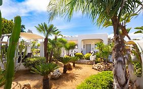 Renas Secret Garden House